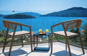 Deluxe Suite, Sea View | Terrace/patio - MANDRAGORAS ECO FRIENDLY (Perigiali)