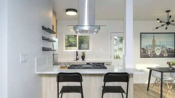 Refrigerador, microondas, horno y parrilla de estufa