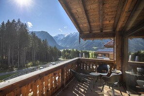 Chalet | Property grounds - Chalet in Neukirchen Near Ski Lift (Neukirchen am Grossvenediger)