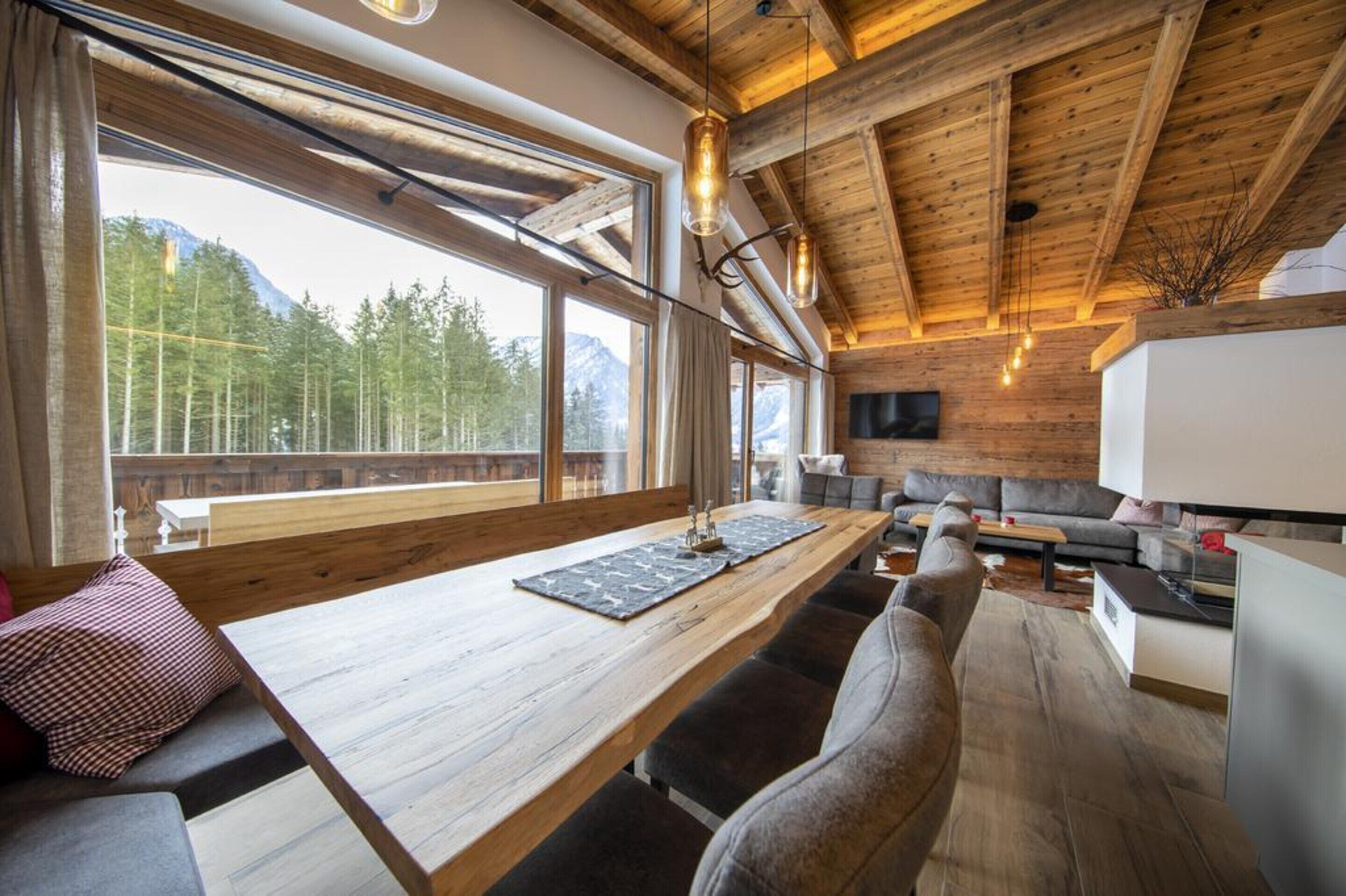 Chalet | Interior