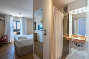 Standard-Doppelzimmer | Badezimmer