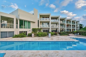 Udendørs pool, opvarmet pool