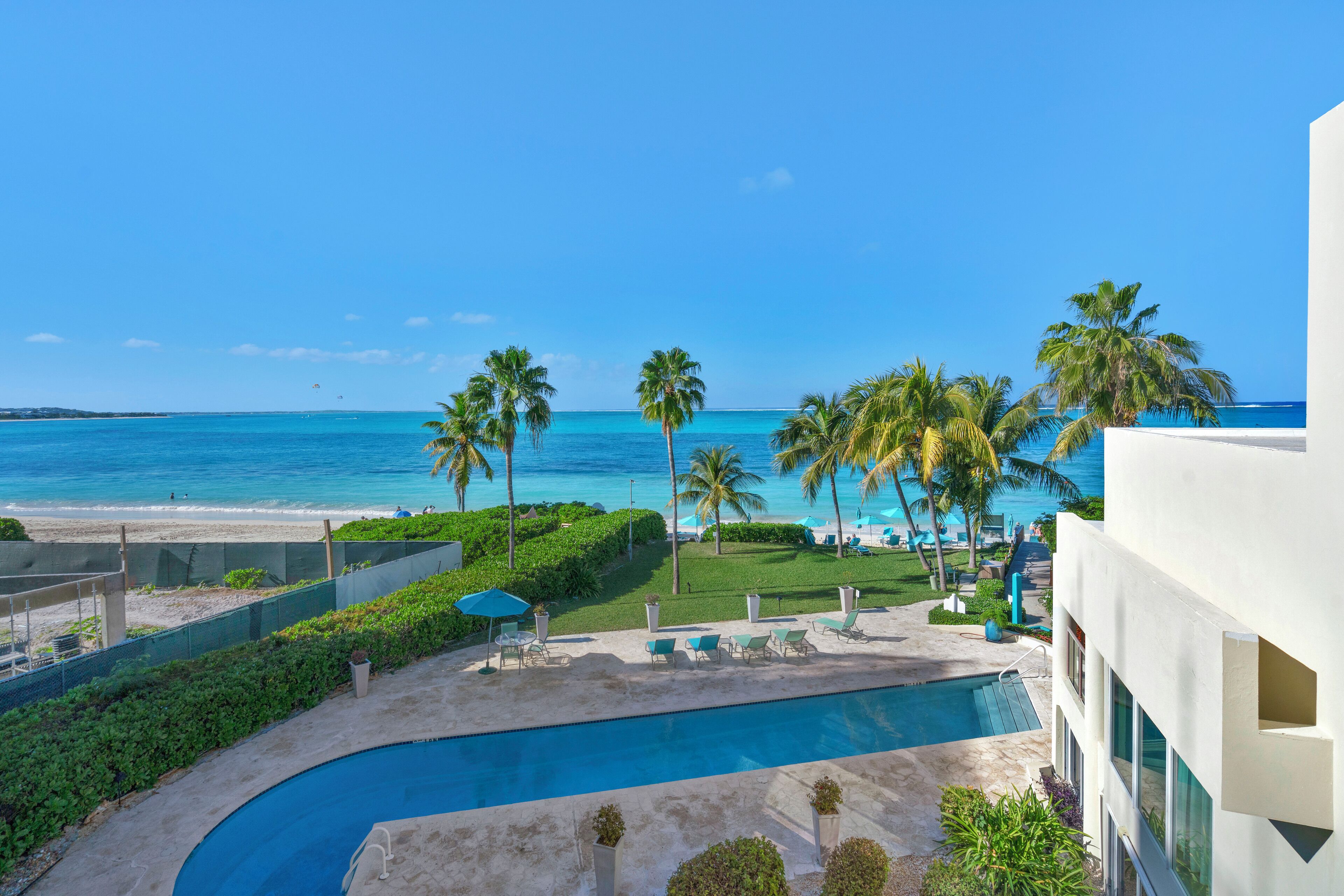 Ulkouima-allas, lämmitetty uima-allas