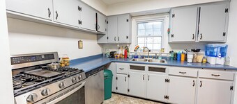 NFL Draft Rental for 2026: 4-bedroom house, 11 miles from downtown Pittsburgh.