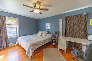 4 chambres, fer et planche à repasser, Wi-Fi, literie fournie