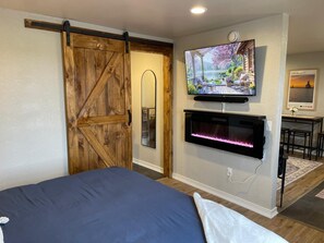 1 camera, Wi-Fi, lenzuola