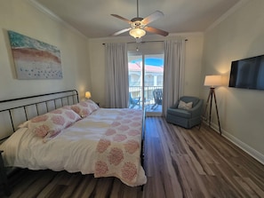 2 Schlafzimmer, Schreibtisch, Bügeleisen/Bügelbrett, kostenloses WLAN
