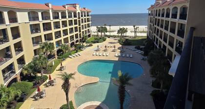 Laid-Back Luxury – Beachfront Condo at Inn By The Sea