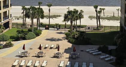 Laid-Back Luxury – Beachfront Condo at Inn By The Sea