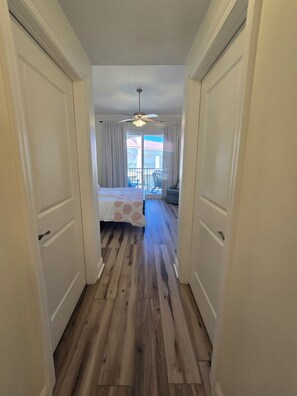 2 bedrooms, desk, iron/ironing board, free WiFi