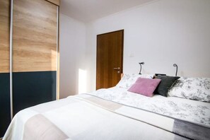 3 soveværelser, strygejern/strygebræt, Wi-Fi