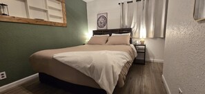 2 bedrooms, WiFi, bed sheets