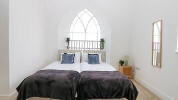 3 bedrooms, individually decorated, individually furnished, free WiFi