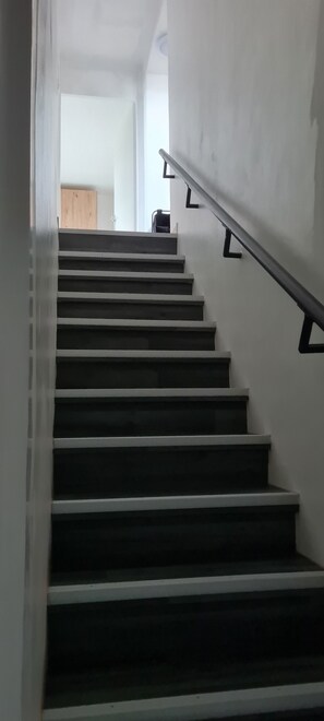 Interior - Furnished 4-bed apartment in the countryside (Virville)