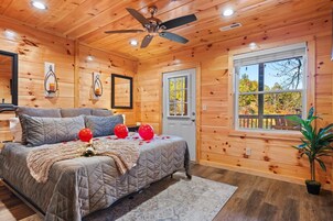 Comfort Cabin, Mountain View | Exterior