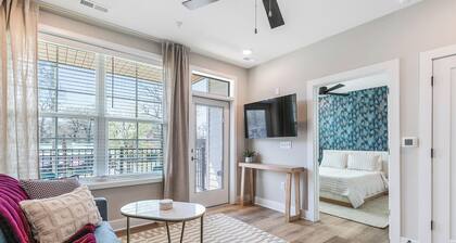 Evelyn 213 - Quaint 1BR in Forest Hill with 5-star finishes and new amenities