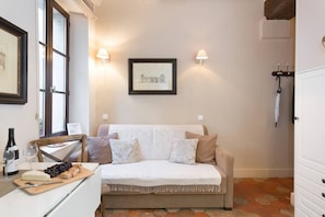 Apartment | 1 bedroom, Internet