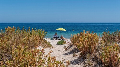 Absolute Beachfront Villa – Best Views in Cape View Resort