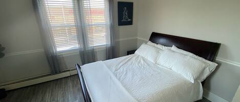 1 bedroom, desk, iron/ironing board, free WiFi