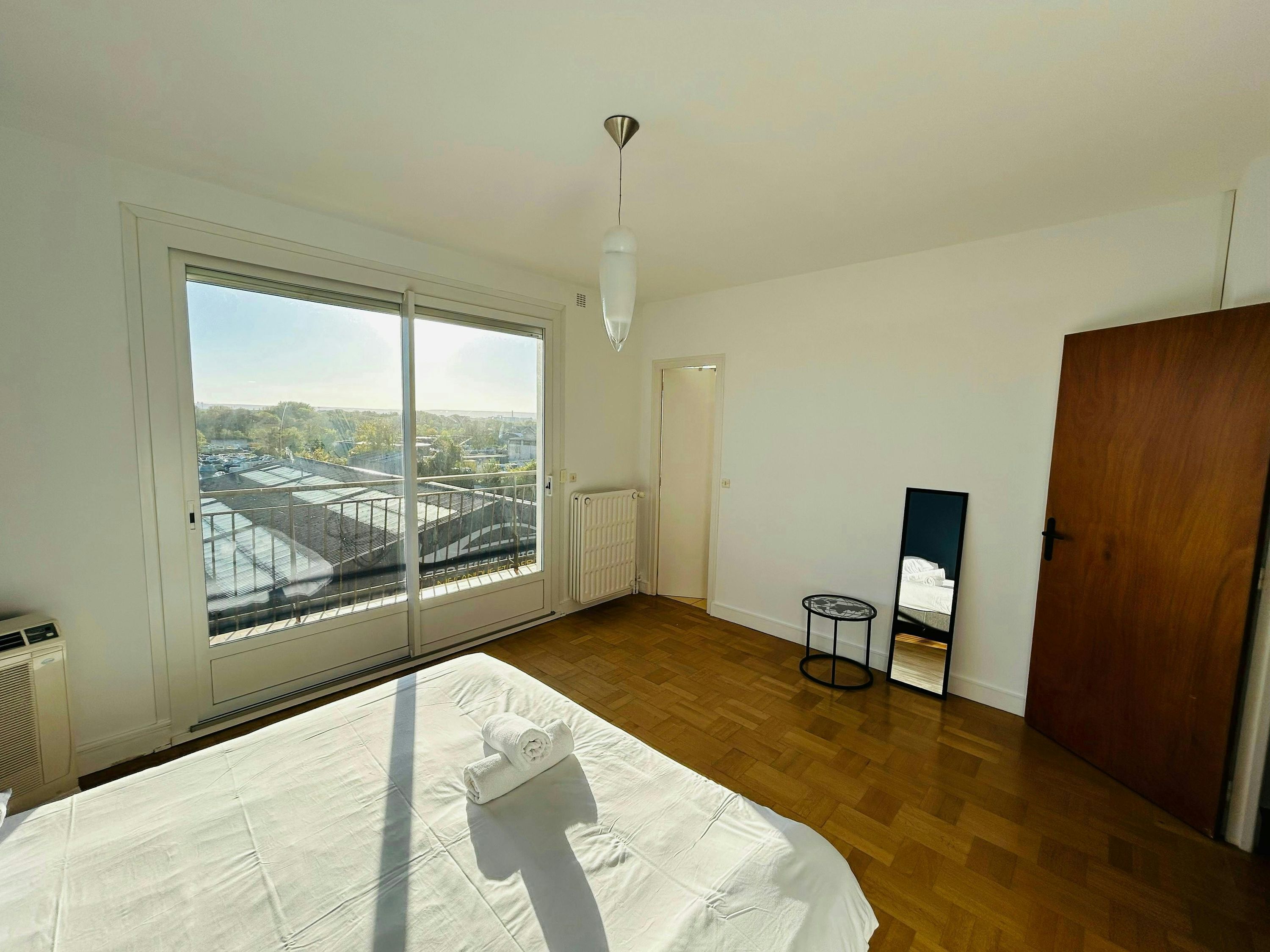 4 bedrooms