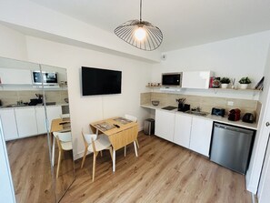 Apartment - Le Charmant Cr Neau Basilique (Reims)