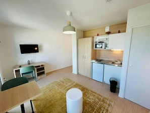 Apartment - We Live In R - Suite 402 (Reims)