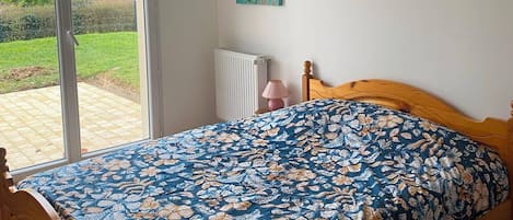 2 Schlafzimmer, Bügeleisen/Bügelbrett, kostenloses WLAN, Bettwäsche