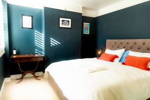 3 soverom, skrivebord, strykejern/-brett og wi-fi (inkludert)