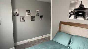 2 chambres, fer et planche à repasser, Wi-Fi gratuit, draps fournis