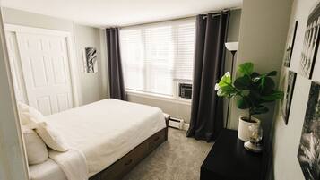 2 chambres, fer et planche à repasser, Wi-Fi gratuit, draps fournis