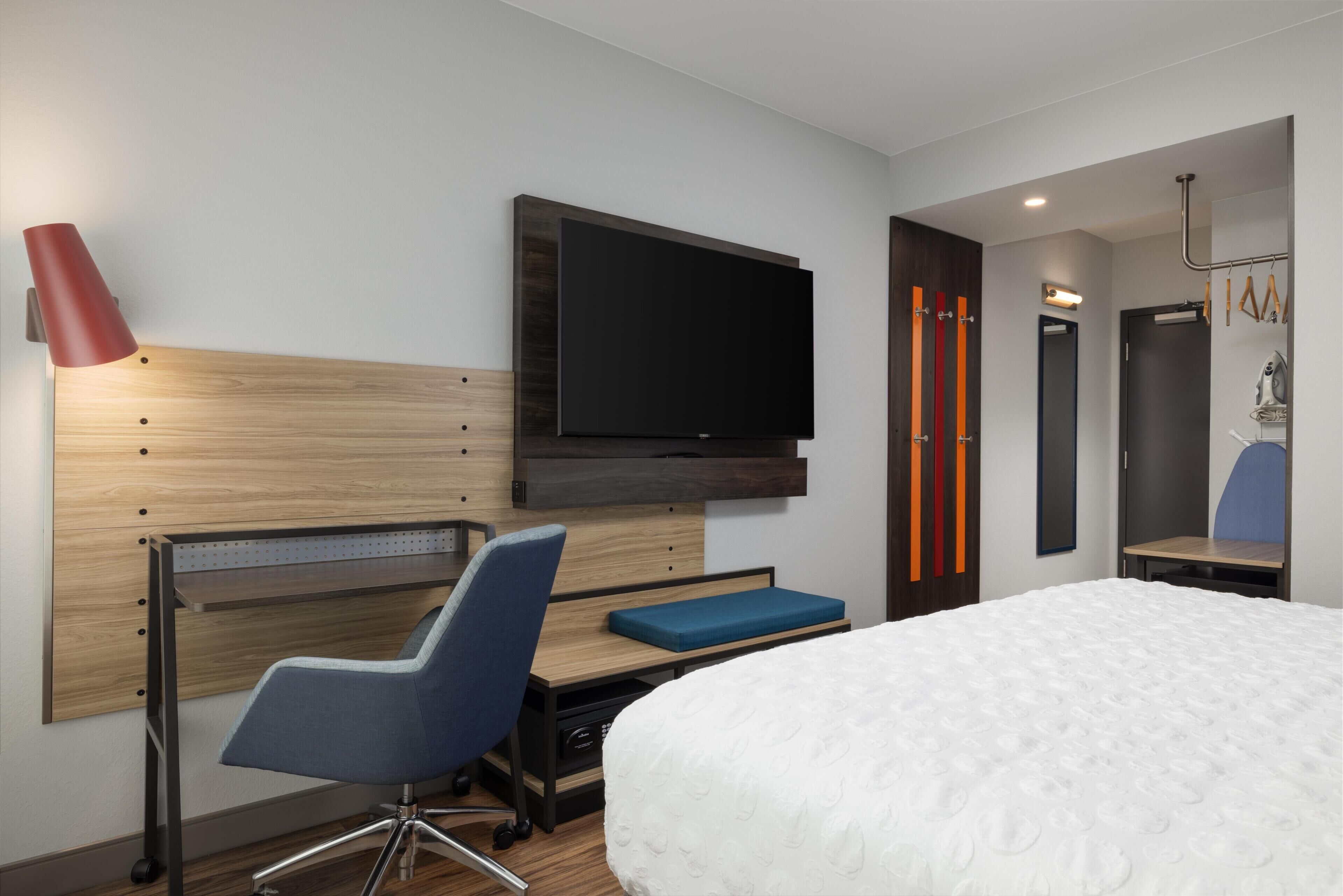 In-room safe, free WiFi
