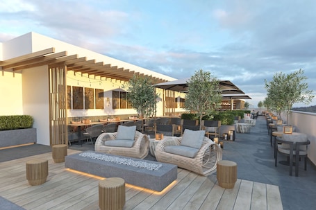 Bar (on property). Hilton Arcadia Los Angeles