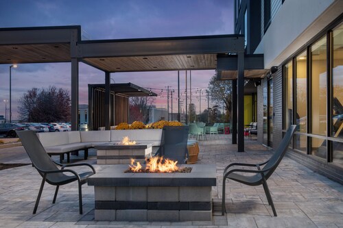 Home2 Suites By Hilton Syracuse Liverpool Airport Area