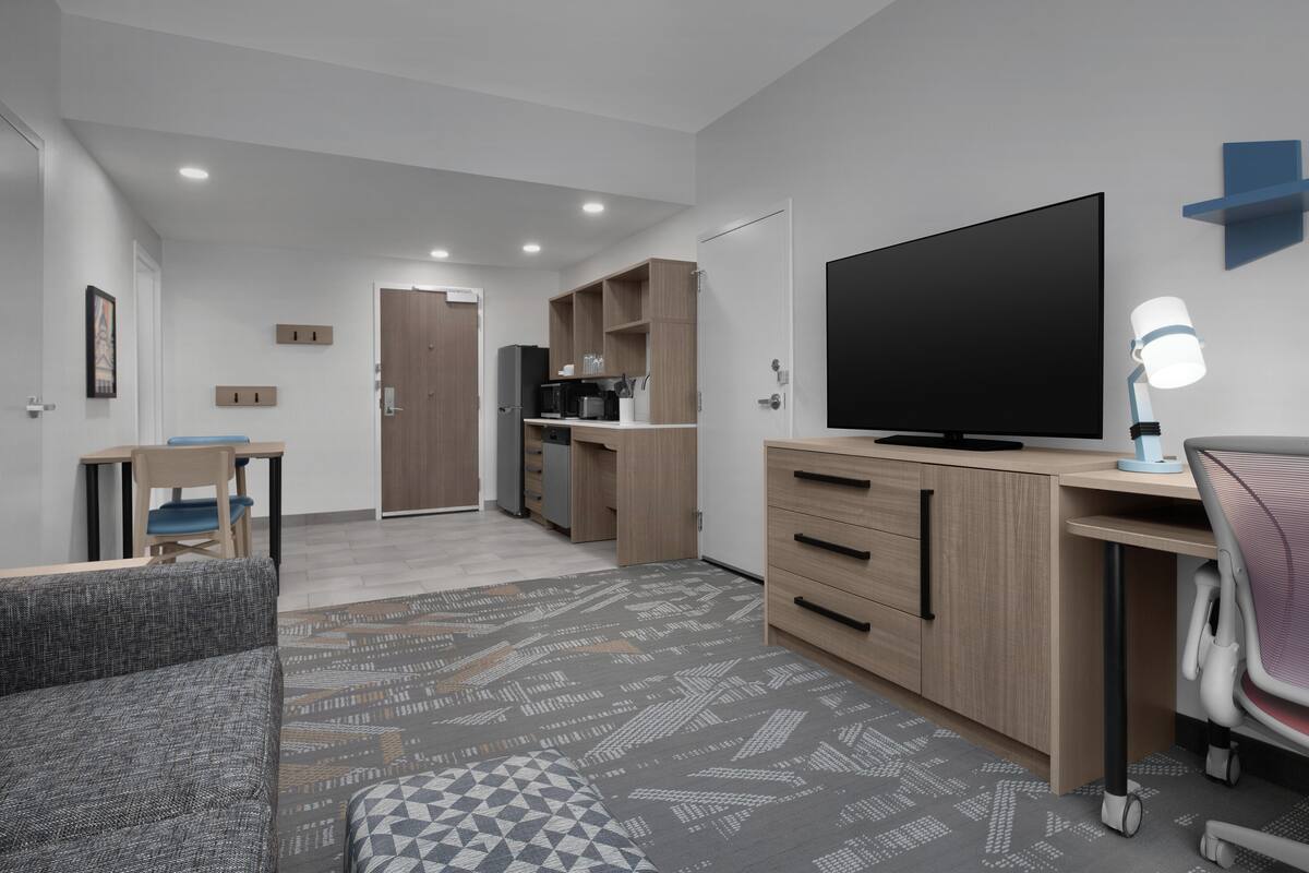 Sviitti, 1 suuri parisänky, esteetön, kylpyamme | Ilmainen Wi-Fi