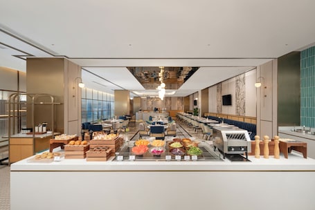 Desayuno todos los días (con cargo)