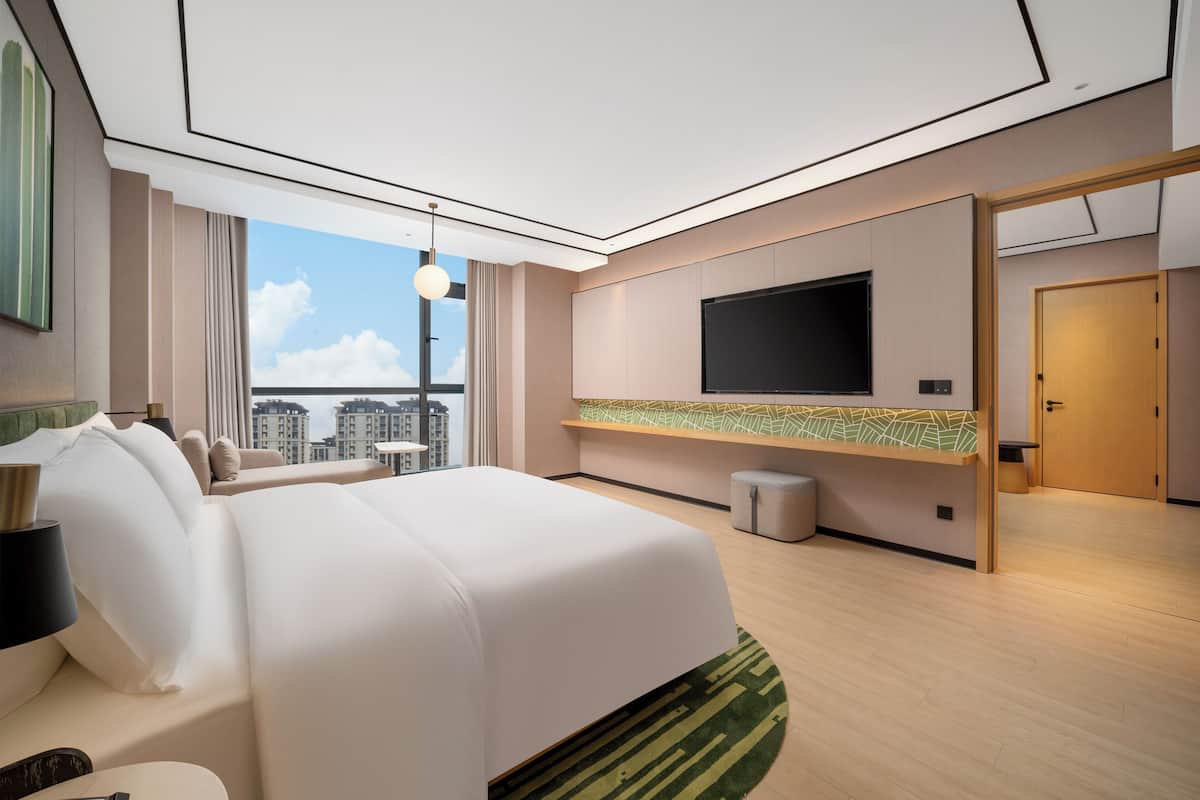 Suite, 1 habitación | Caja fuerte, tabla de planchar con plancha, wifi gratis