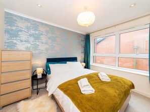 1 habitación, tabla de planchar con plancha, wifi gratis y ropa de cama 