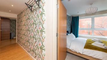1 bedroom, iron/ironing board, free WiFi, bed sheets