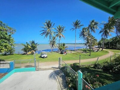 Mami Ana Beach House.10min ferry Vieques/Culebra. Beautifull, excelent location