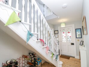 Interior - Milston (Ventnor)