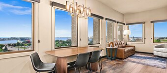 Force on 5th Avenue Hotel