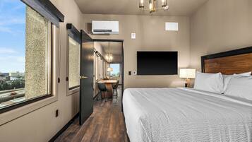 Cortinas blackout, tabla de planchar con plancha y wifi gratis