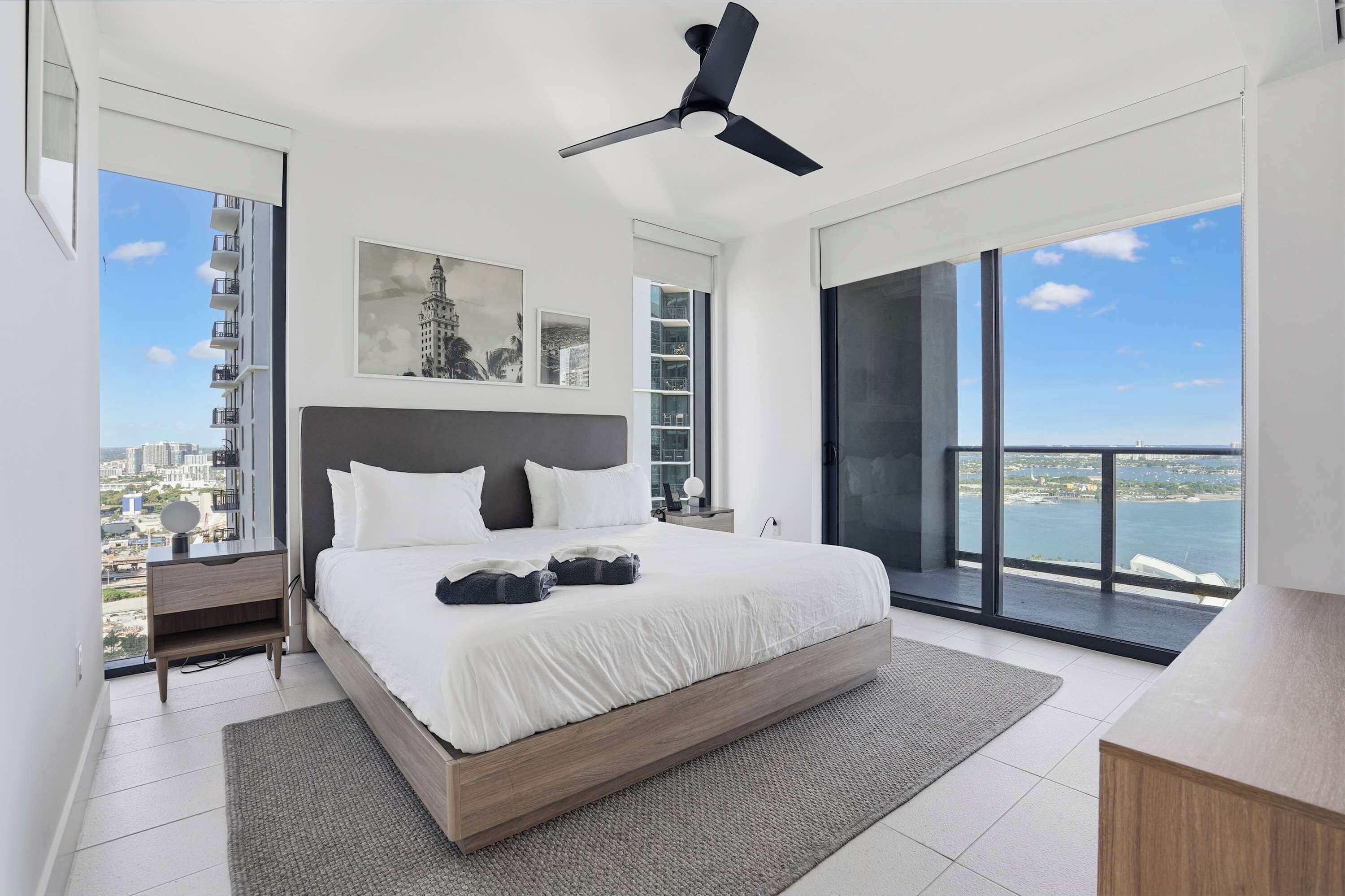 3 bedrooms, in-room safe, iron/ironing board, travel crib