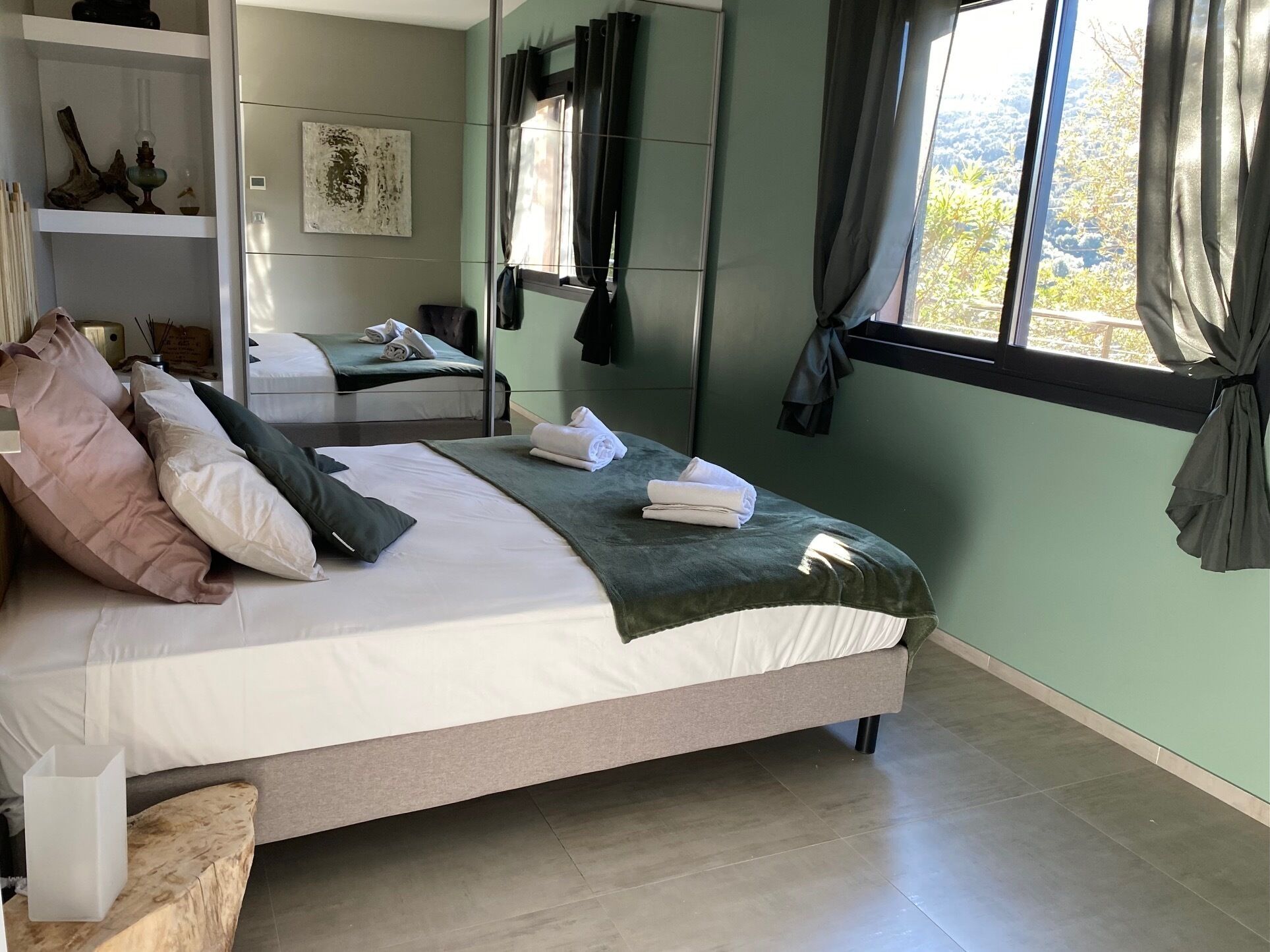 1 bedroom, iron/ironing board, travel cot, free WiFi