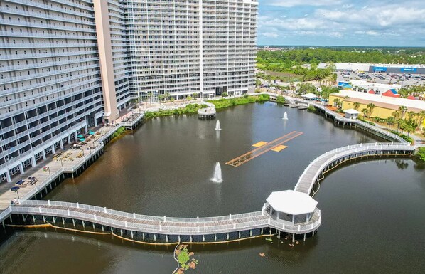 Exterior - Modern & Spacious 5-bed condo in PCB - World's Most Beautiful Beach! (Panama City Beach)