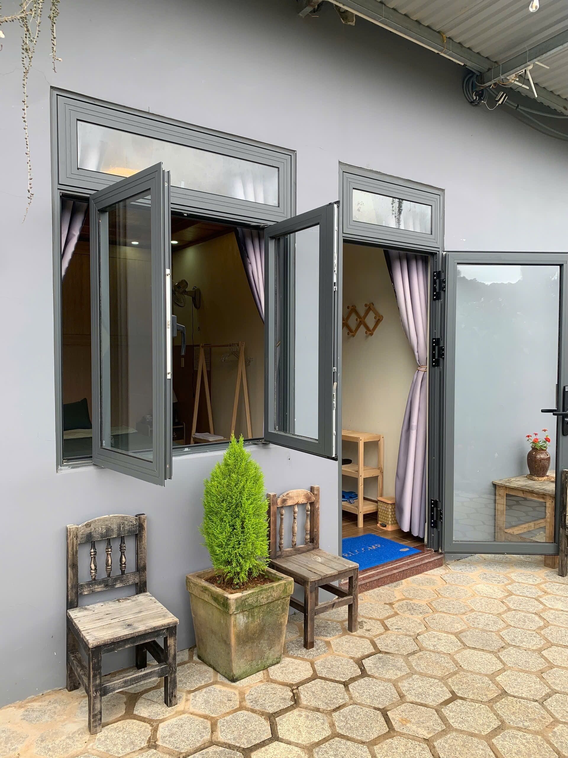 Mặt tiền nơi lưu trú
