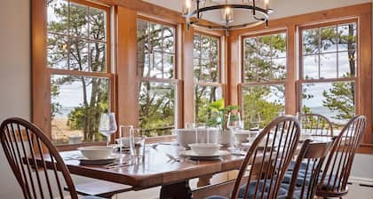 Beachfront • 30 Steps to the Beach • Sunrise Views