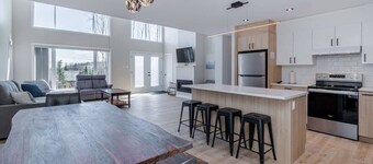 Hôtel à la maison - Le Trio, golf et ski!
