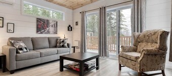 Hôtel à la maison - La Cachette, golf et ski!