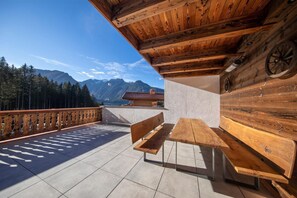 Σαλέ | Μπαλκόνι